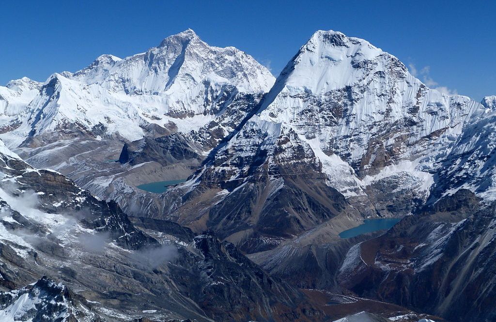 Chonku Chuli, Mount Makalu ( 8463m ) and Chamlang ( 7321m ) from Mera Peak