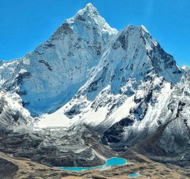 Ama Dablam from above Bibre