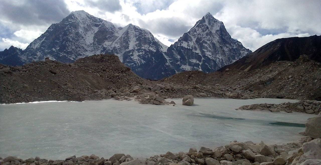 Mts.Taboche and Cholatse