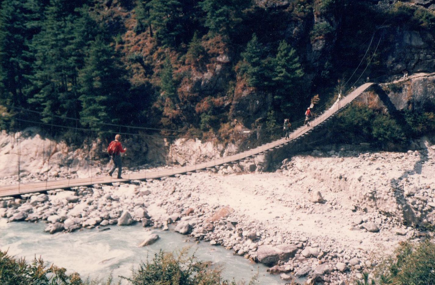 Bridge over Dudh Khosi