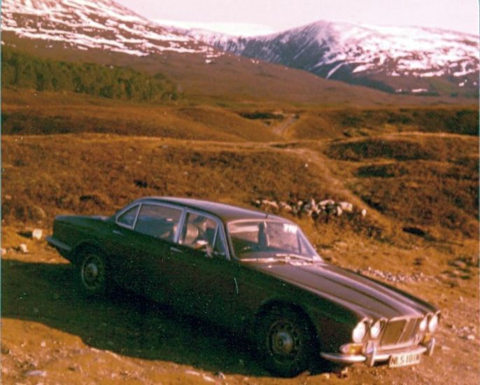 Jaguar XJ12L