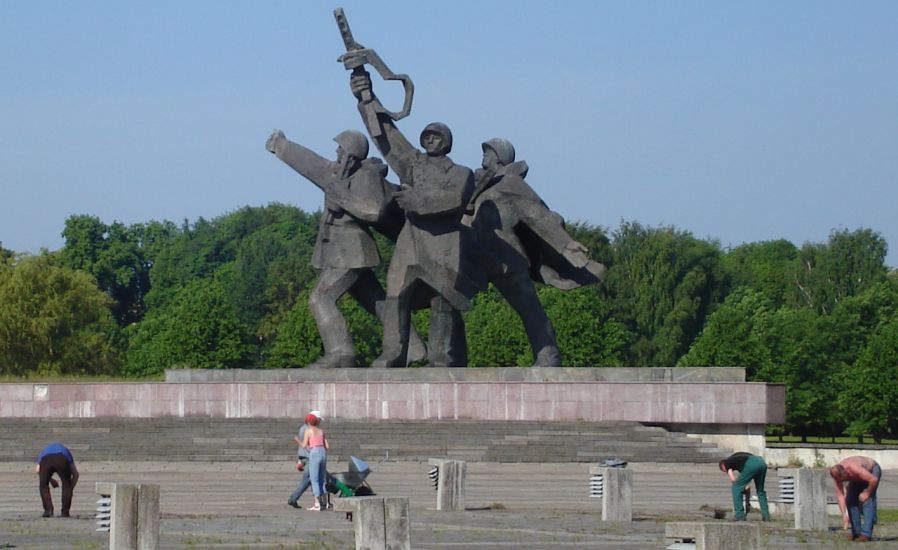 The Victory Monument in Uzvaras Park