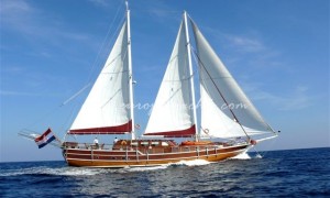 http://europe-yachts.com