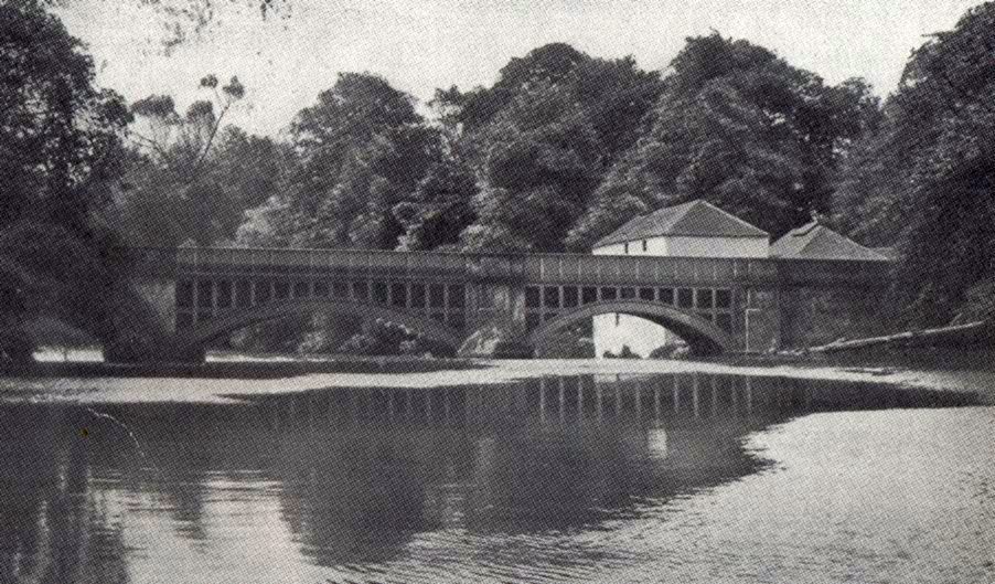 Garscube Bridge over the River Kelvin at Killermont in Bearsden