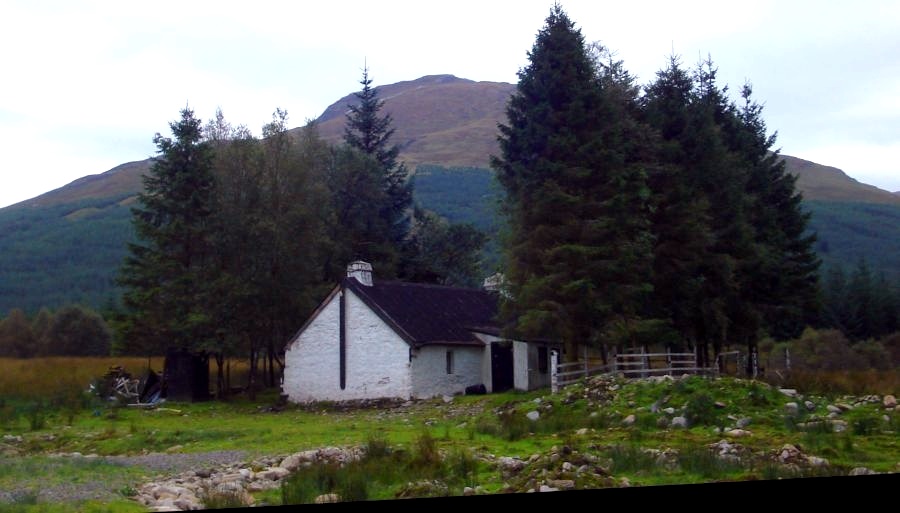 Bothy at Invergaunan in Glen Orchy beneath Beinn Udlaidh