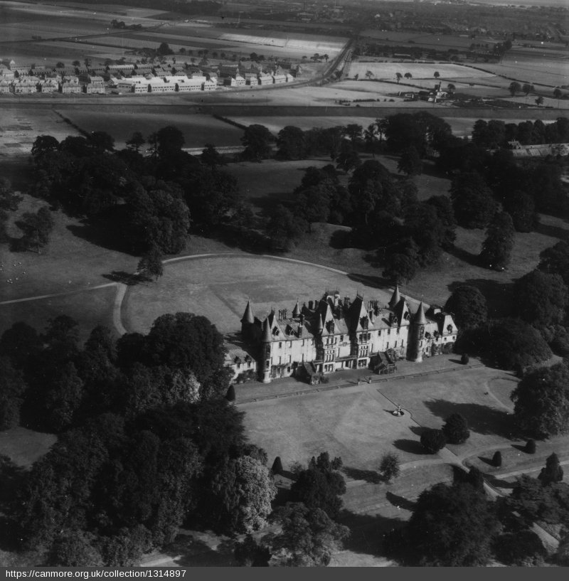 Callendar House - aerial view