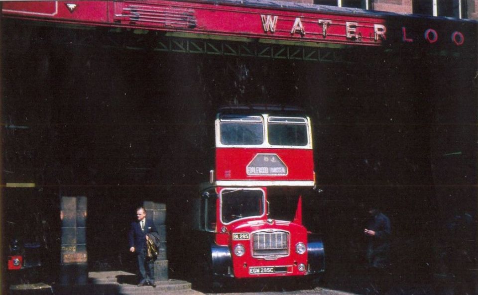 Central SMT Bristol Lodekka BL285 bus at Waterloo bus station in Glasgow