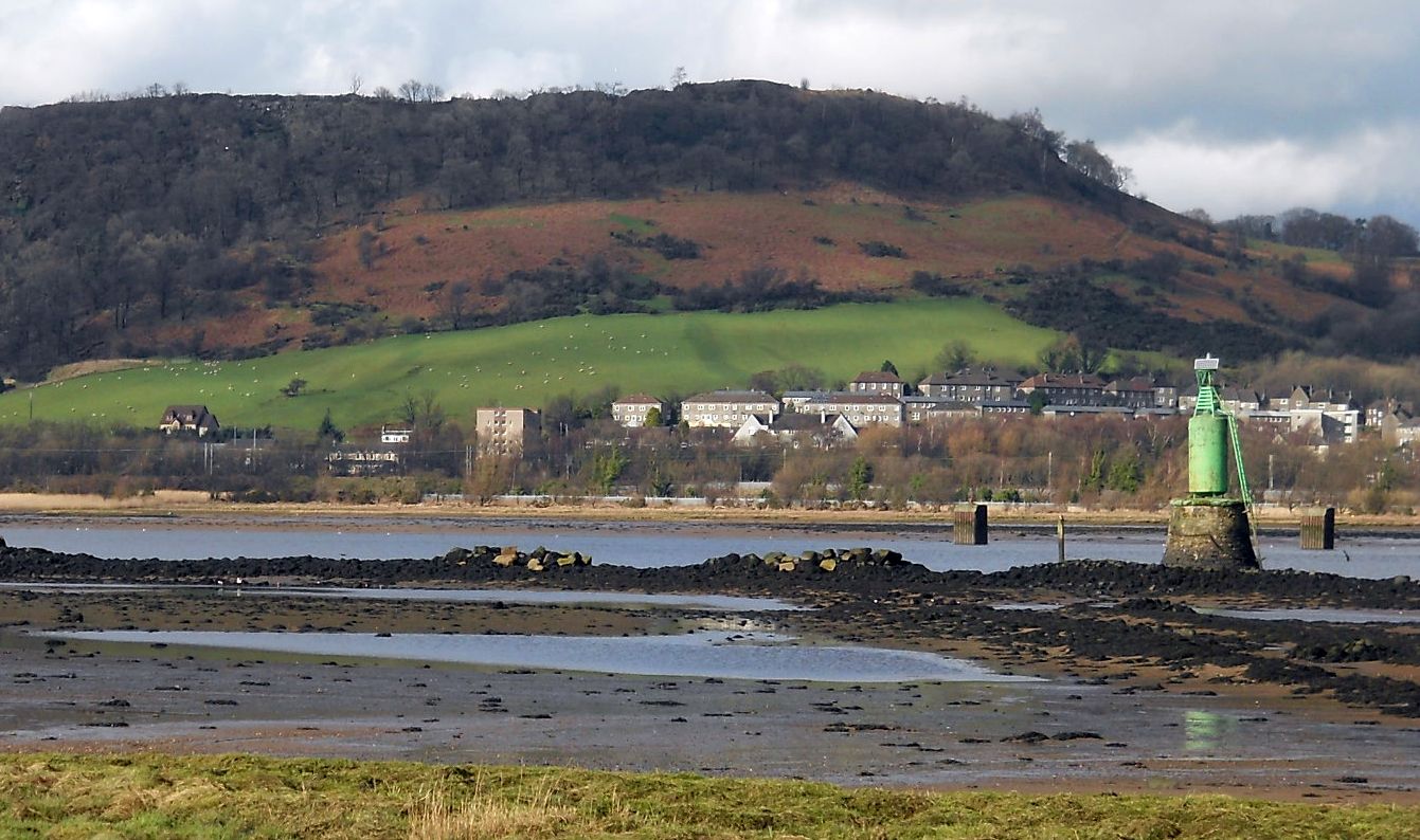 Longhaugh Light on River Clyde