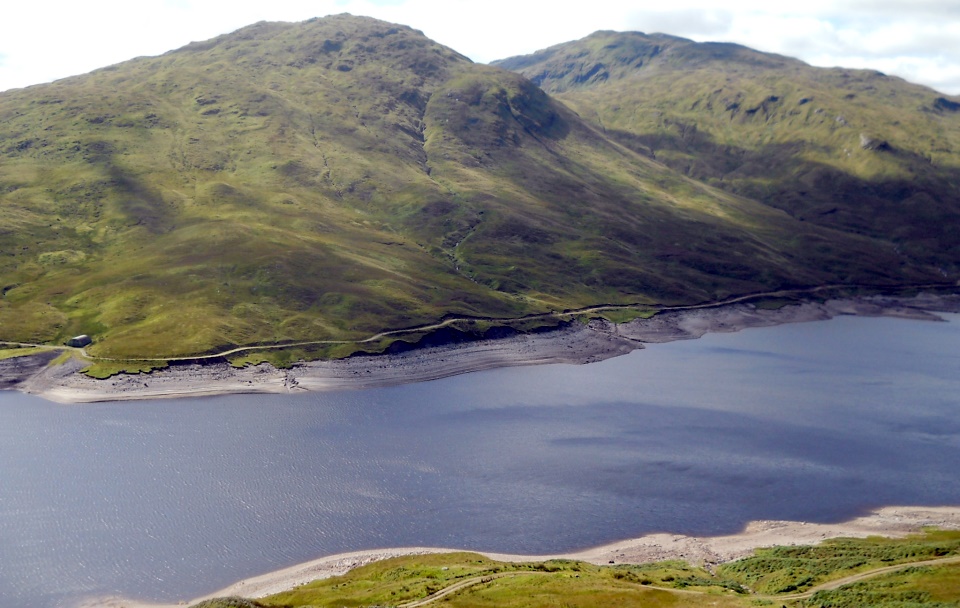 Beinn Heasgarnich ( 1078m, 3537ft ) above Loch Lyon from An Grianan