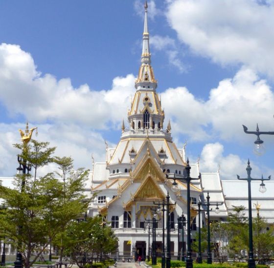 Wat Hong in Chachoensao in SE Thailand